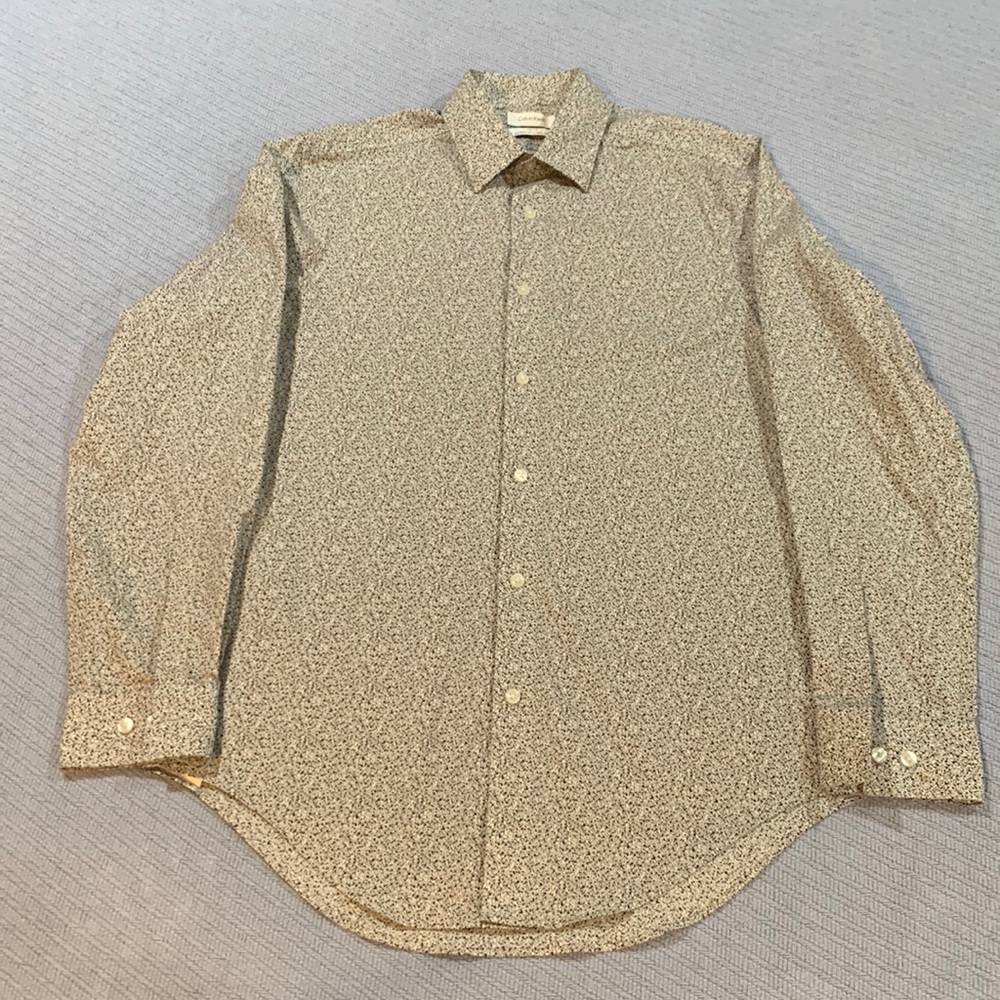Men’s Calvin Klein dress shirt